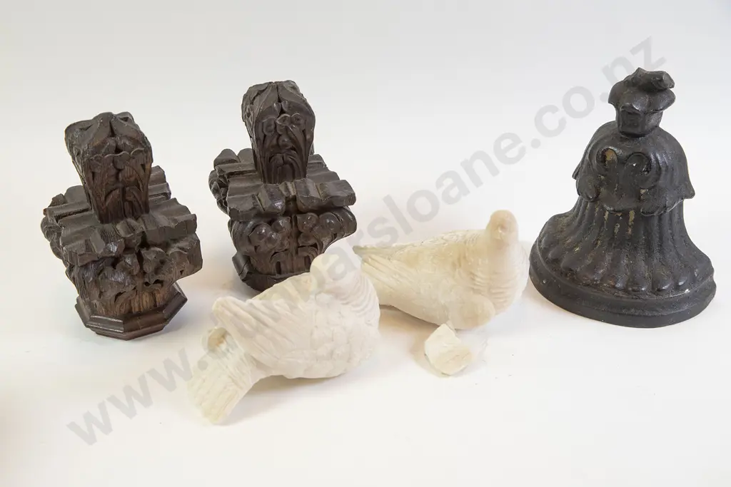 Cast Iron Door Stop Image 1++