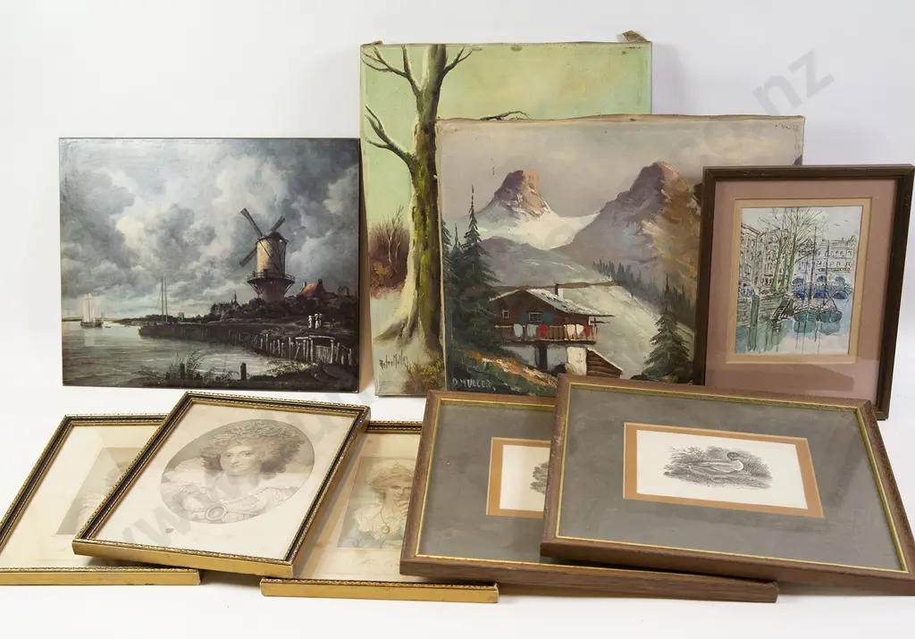 Selection Eight Small Artworks Image 1++
