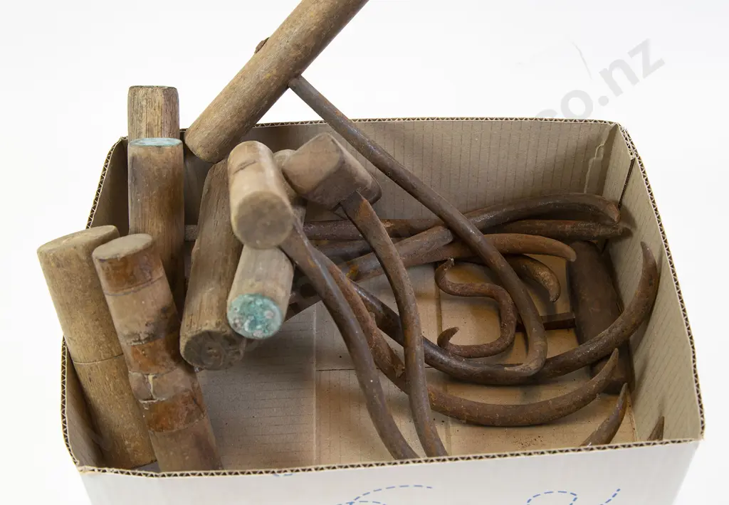 Qty Colonial Wool Bale Hooks Image 1++