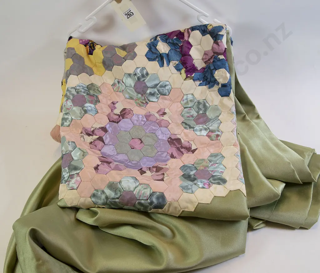 Vintage Patchwork Single Bed Cover Image 1++