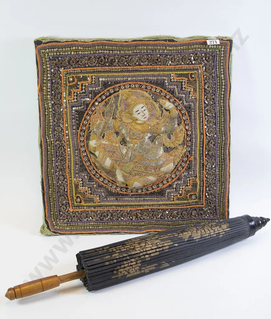 Vintage Kalaga Small Panel & Chinese Umbrella Image 1++