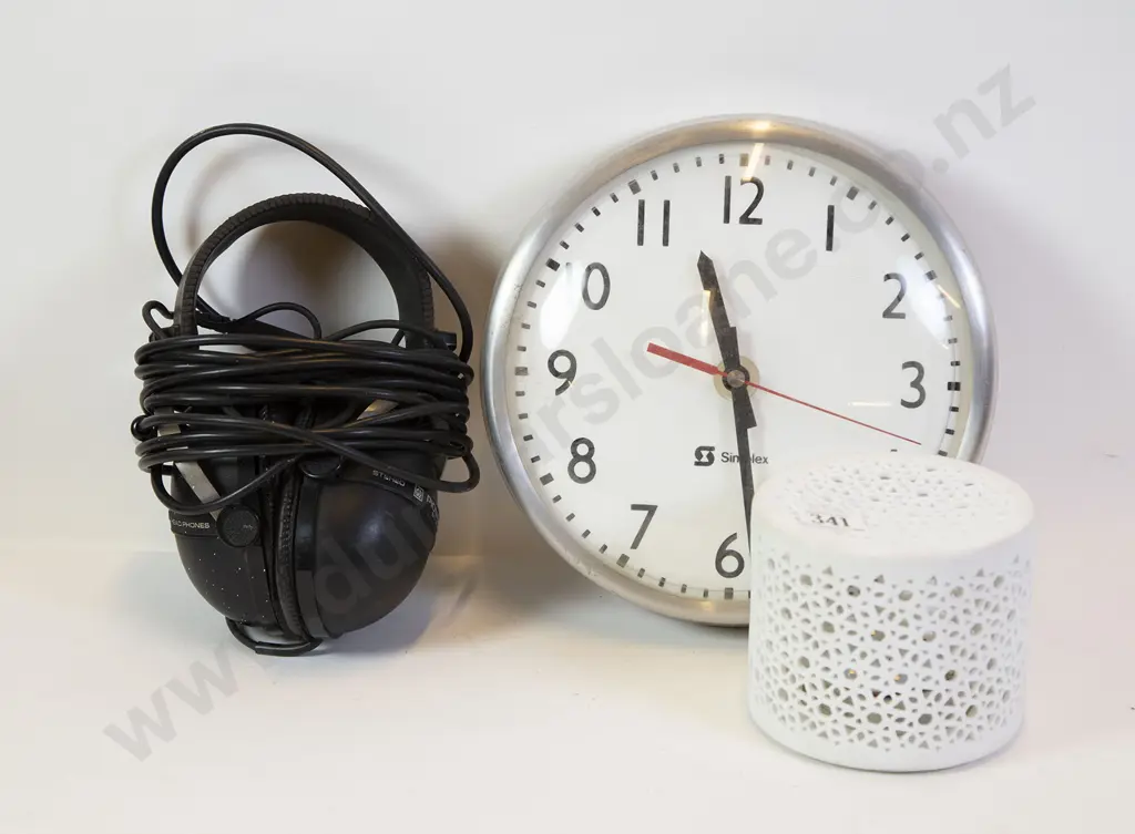 Mixed Lot of Wall Clock Image 1++