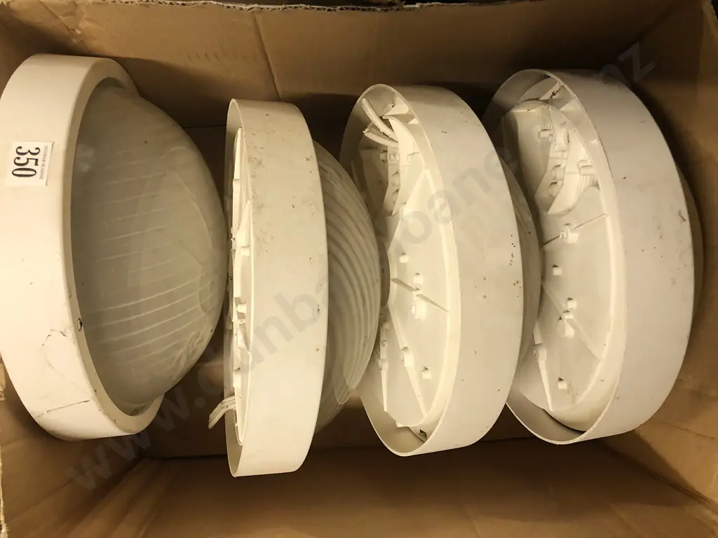 Four Ceiling Outdoor Light Fittings Image 1++