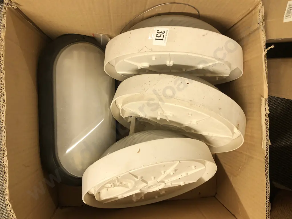 Four Ceiling Outdoor Light Fittings Image 1++
