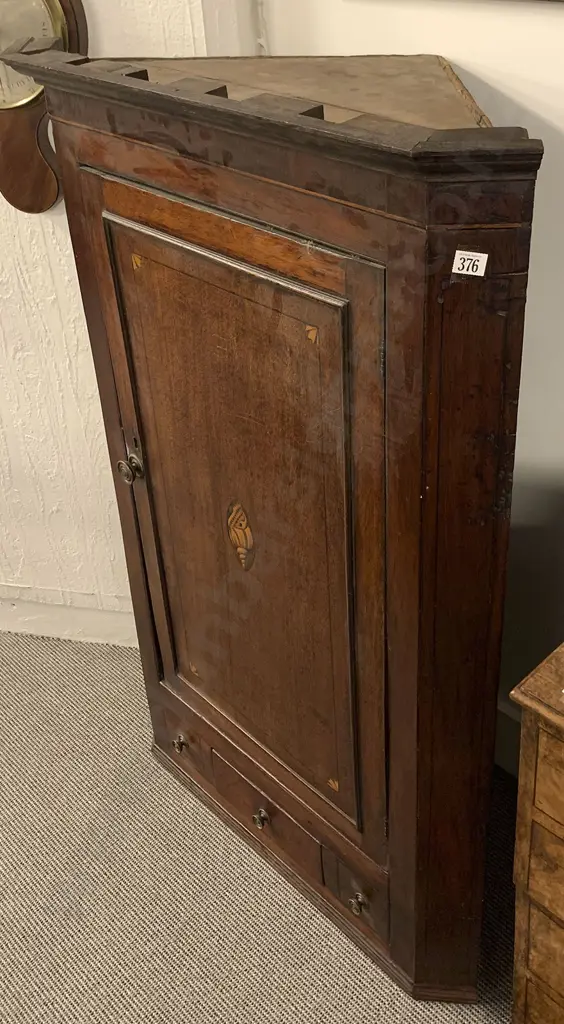 GeoIII Mahogany and Inlaid Corner Cupboard Image 1++