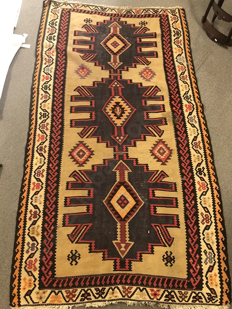 Kelim Rug with central lozenge medallions Image 1++