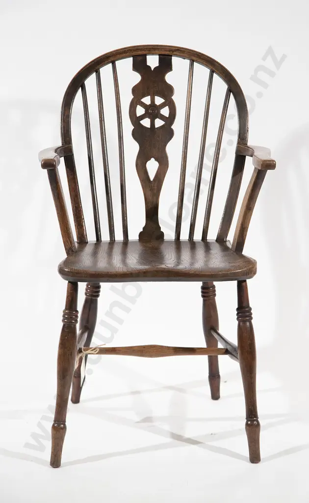 Victorian Elm Windsor Chair Image 1++