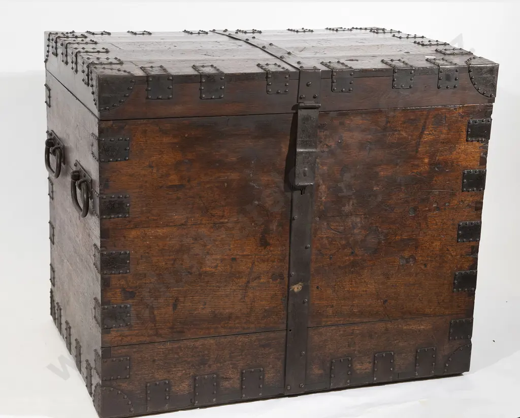 Large GeoIII Oak and Iron Bound Silver Chest Image 1++