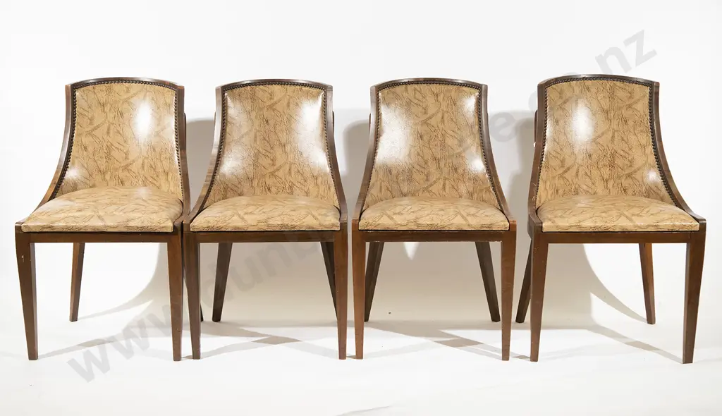 Art Deco Black Lacquered& Walnut Pull-Out Dining Table and Four Chairs Image 1++