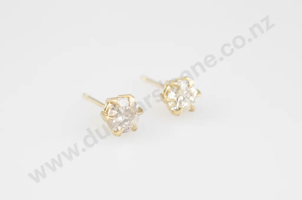 Pair 14ct Solitaire Diamond Stud Earrings Image 1++