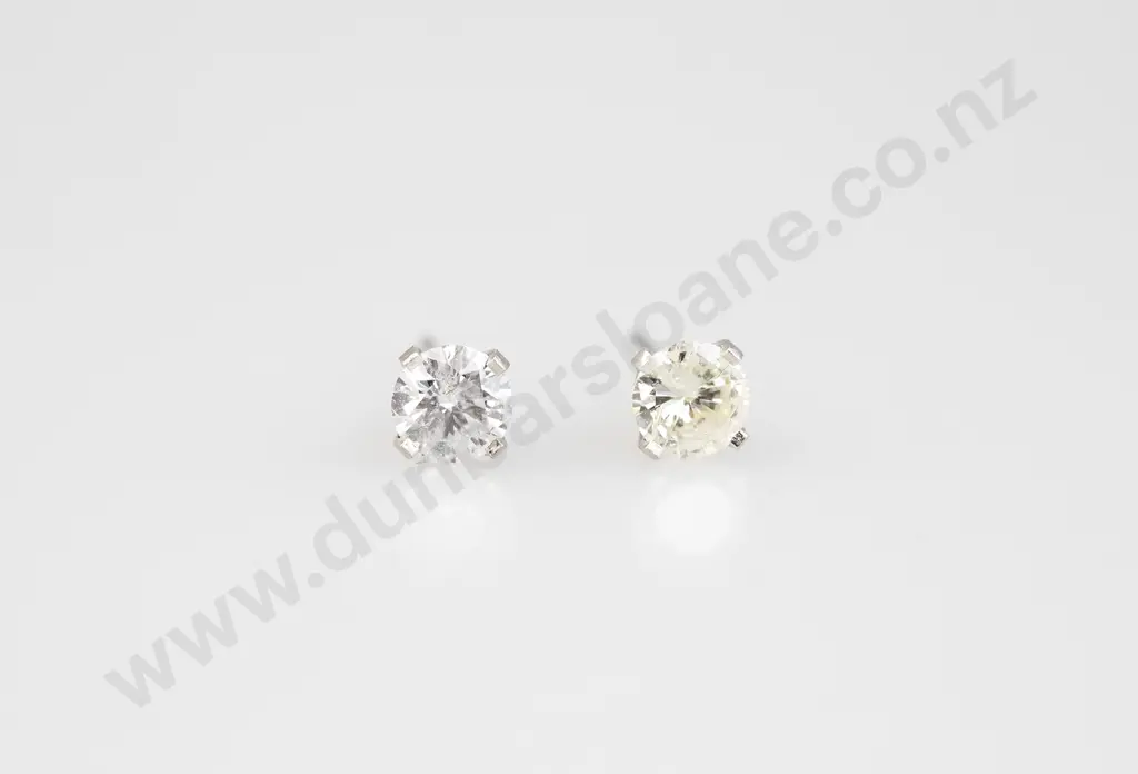 Pair 14ct White Gold Solitaire Diamond Stud Earrings Image 1++