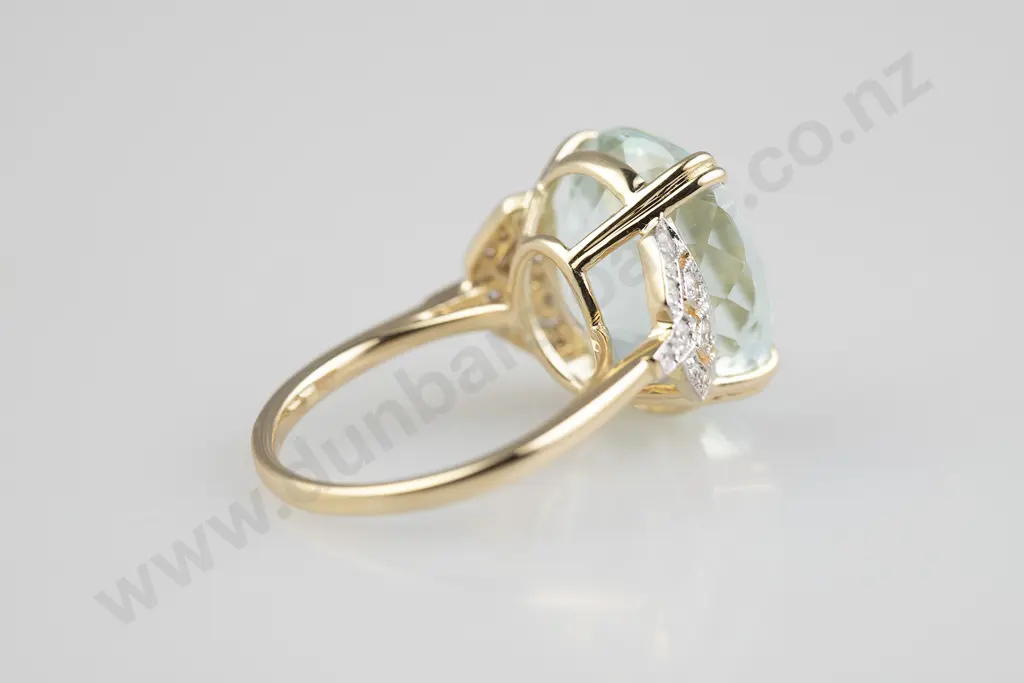 14ct Single Aquamarine and Diamond Ring Image 1++