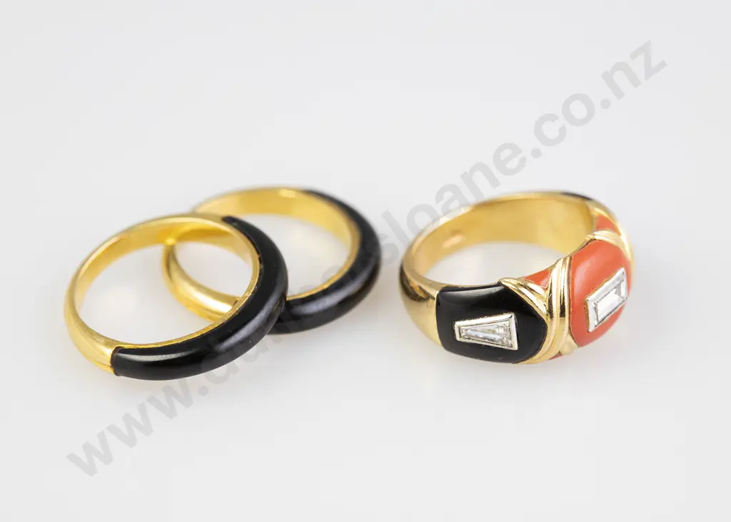 Cartier Style 18ct Three Diamond Red and Black Coral Ring Set Image 1++