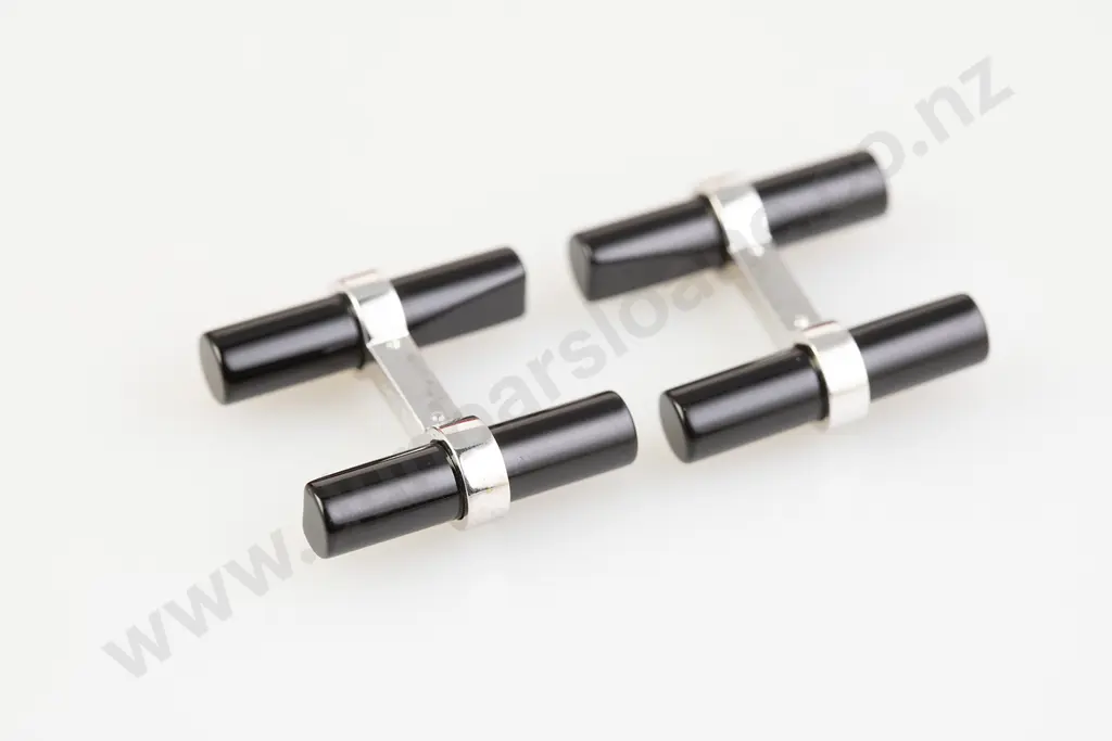 Pair Cartier 18ct White Gold and Onyx Baton Cufflinks Image 1++