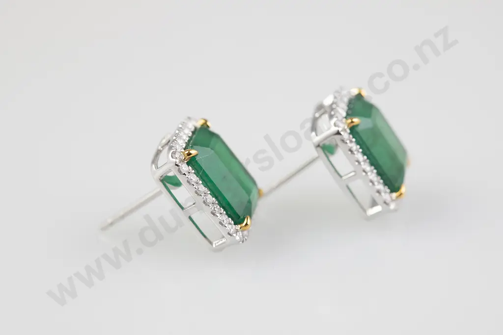 14ct White Gold Emerald and Diamond Cluster Stud Earrings Image 1++