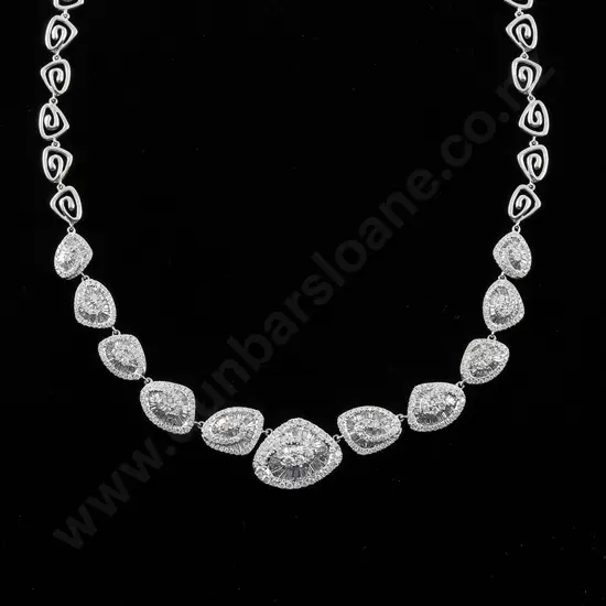 18ct White Gold Modern Design 625stone Diamond Necklace