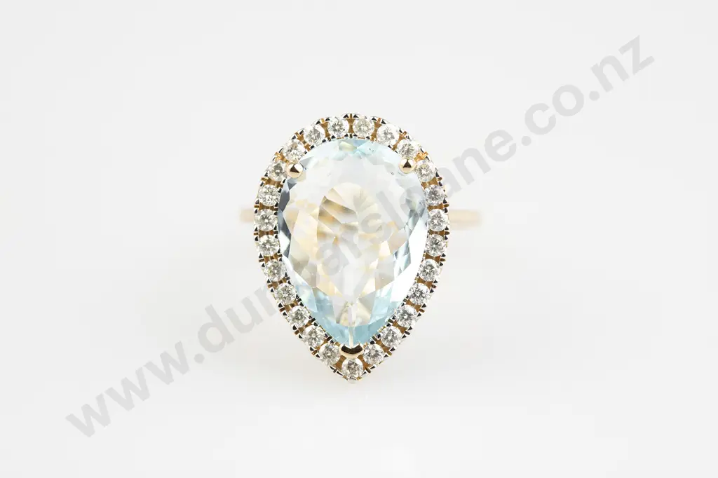 14ct Single Aquamarine and Diamond Cluster Ring Image 1++