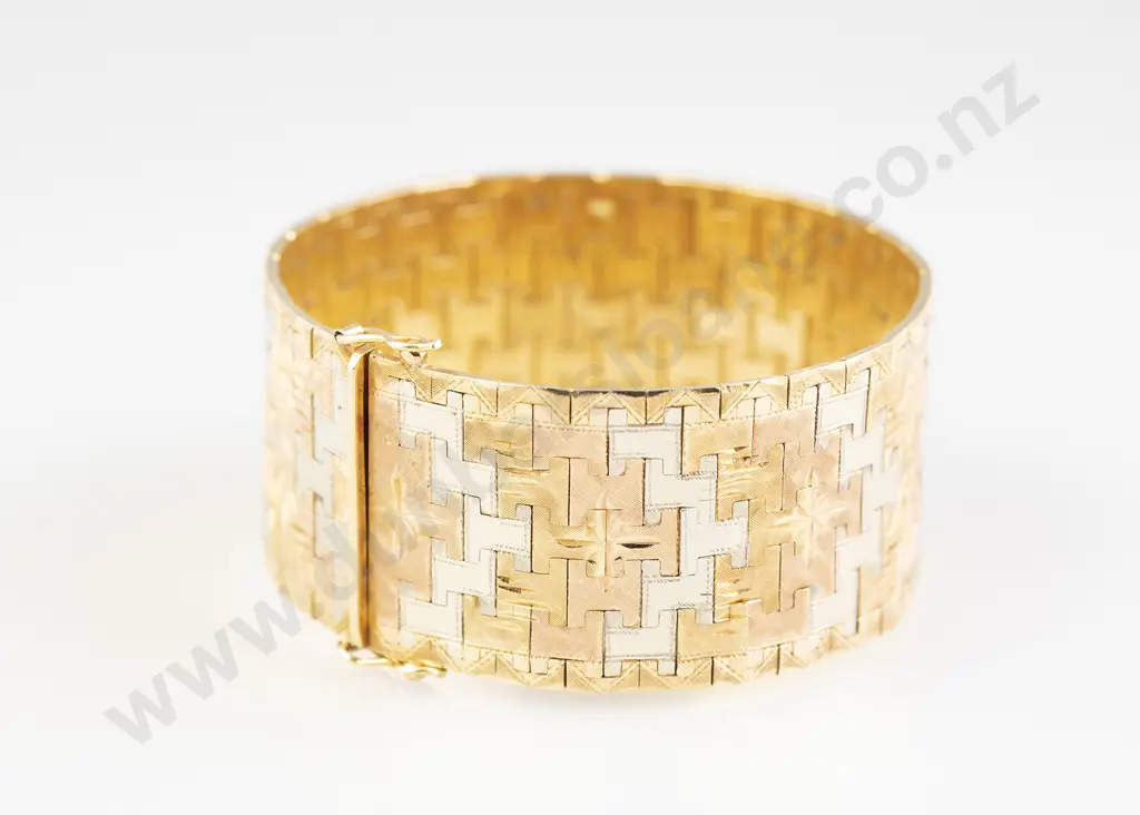 18ct Tri-Colour Gold Wide Cuff Bracelet Image 1++