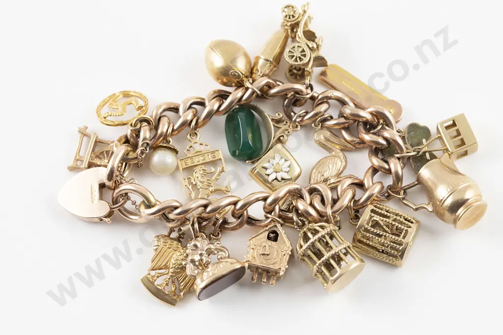 9ct Curb Link Charm Bracelet Image 1++