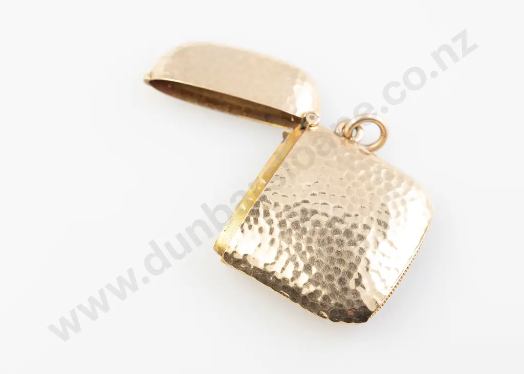 Edwardian 9ct Vesta Image 1++