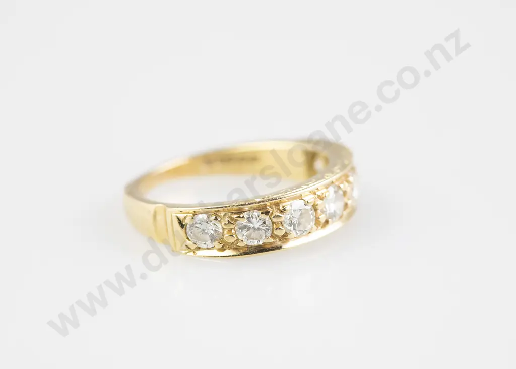 18ct Seven Stone Diamond Band Ring Image 1++
