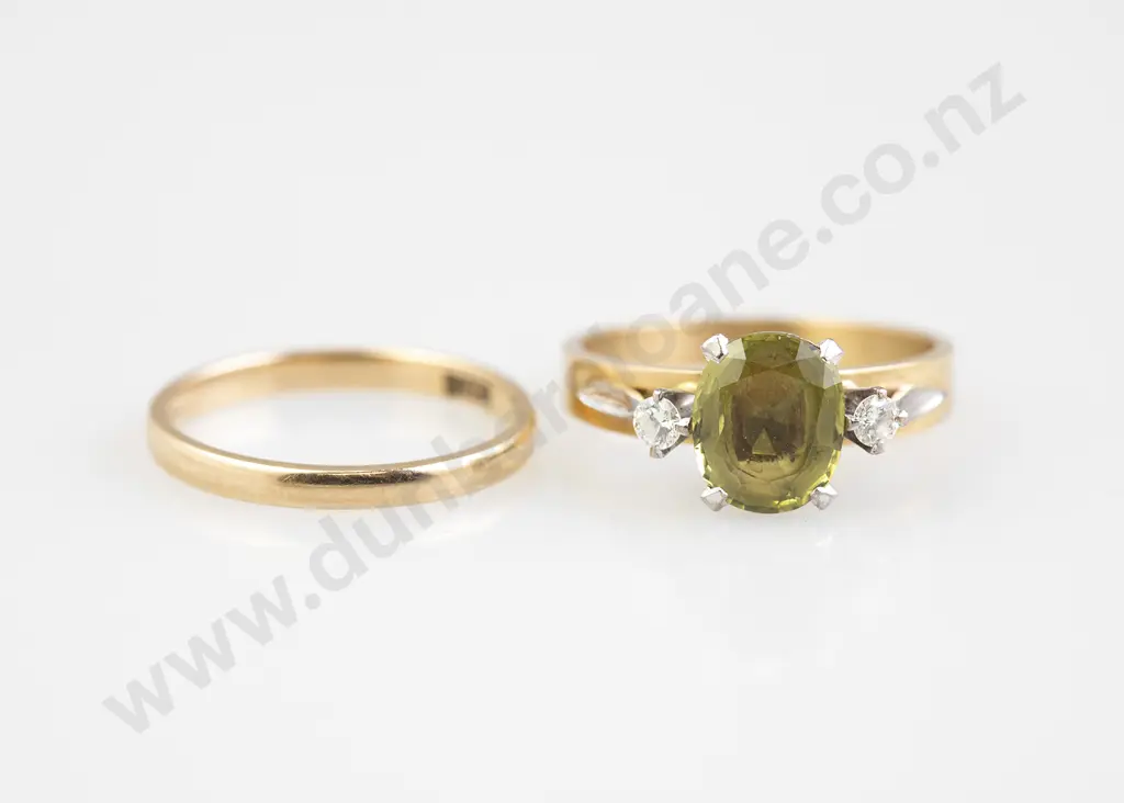 18ct Three Stone Green Sapphire and Diamond Bridge Ring Image 1++