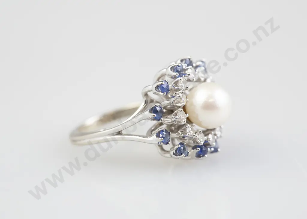 14ct White Gold Single Cultured Pearl Image 1++
