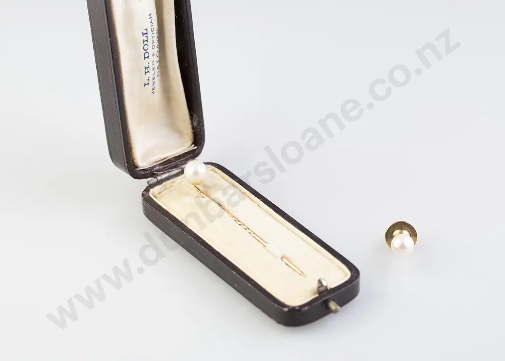 Edwardian 9ct Single Cultured Pearl Stick Pin Image 1++