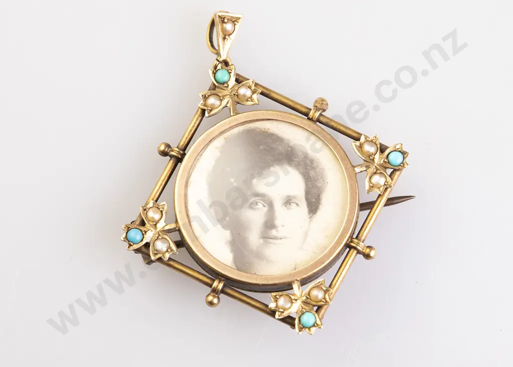 Probable Colonial Australian 15ct Double SIded Photo Locket Brooch/Pendant Image 1++