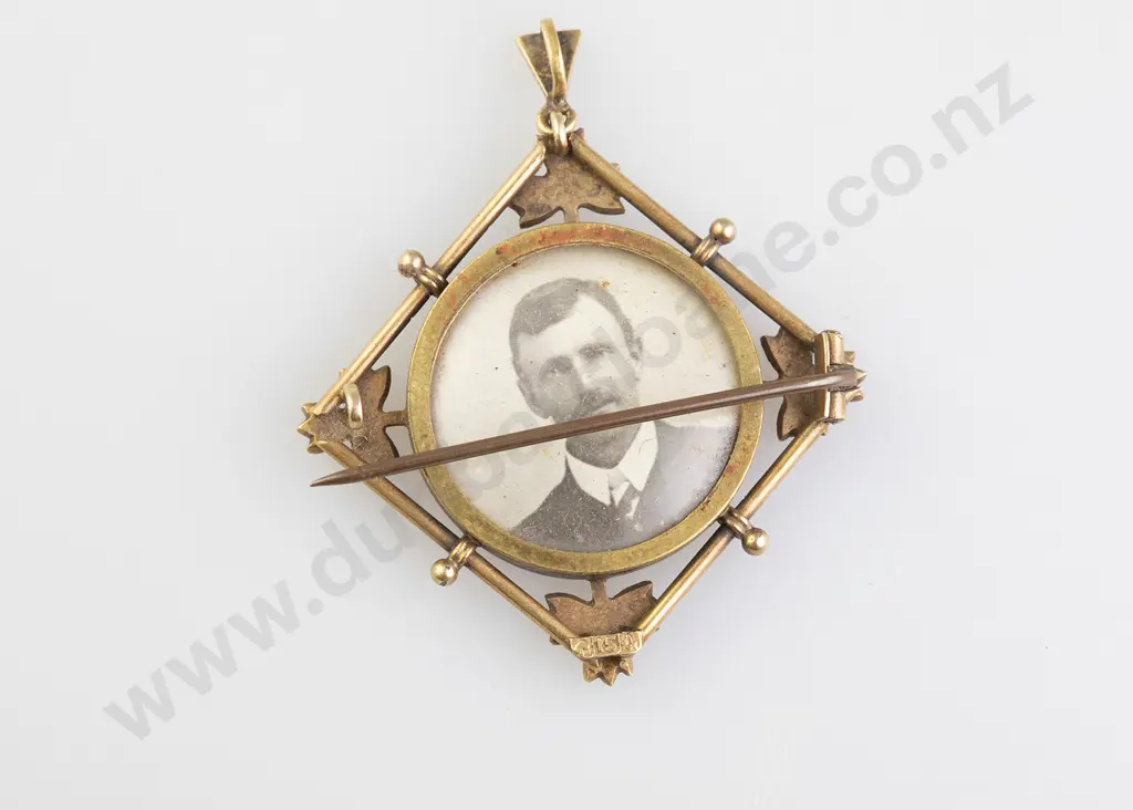 Probable Colonial Australian 15ct Double SIded Photo Locket Brooch/Pendant Image 1++
