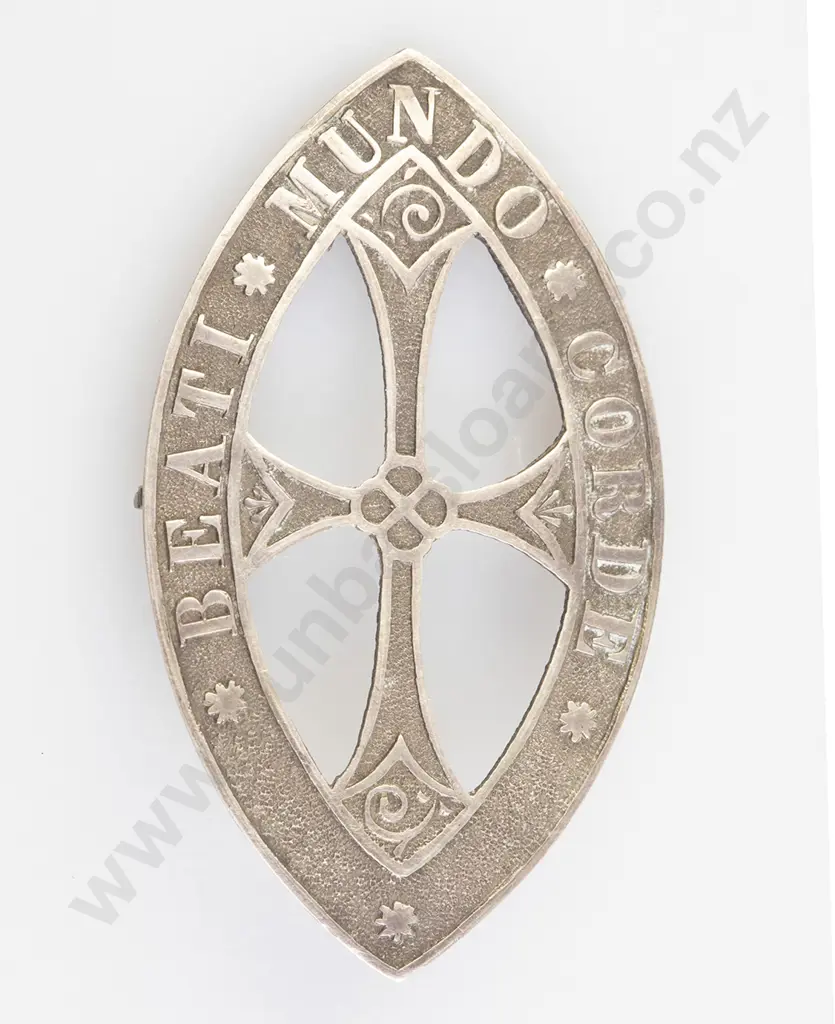 NZ Silver St Margaret's College Christchurch Badge Image 1++