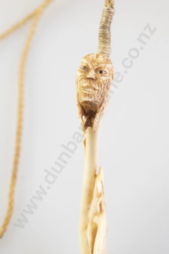 NZ Bone Carver Dave Hegglun Pendant Image 1++