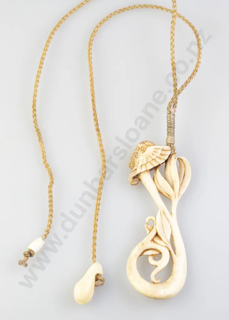 NZ Bone Carver Dave Hegglun Pendant Image 1++