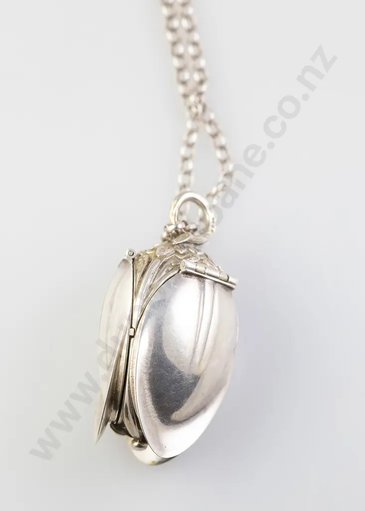 St James House Company S/S Spoon 'Form' Pendant Watch Image 1++