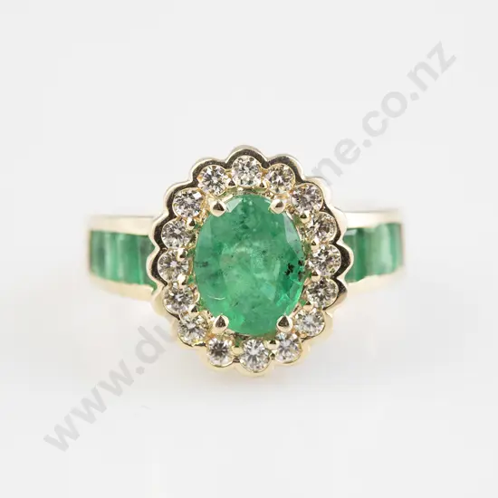 14ct 25stone Emerald and Diamond Cluster Ring