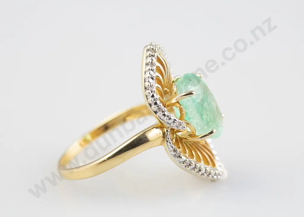 14ct 20stone Emerald and Diamond Cluster Ring Image 1++