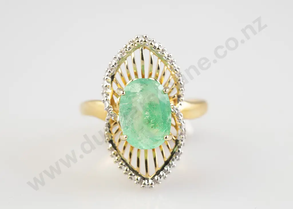 14ct 20stone Emerald and Diamond Cluster Ring Image 1++