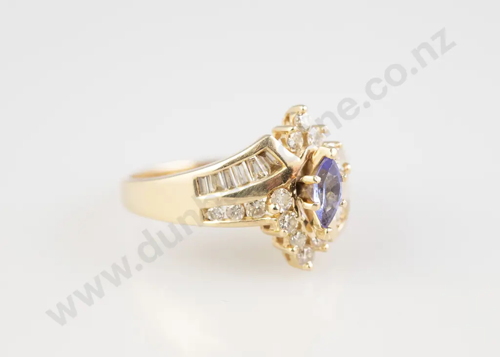 14ct 29 Stone Tanzanite and Diamond Cluster Ring Image 1++