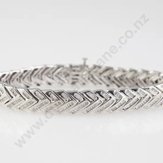 18ct White Gold 396stone Diamond Bracelet