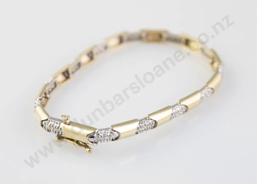 10ct 130stone Diamond Bracelet Image 1++