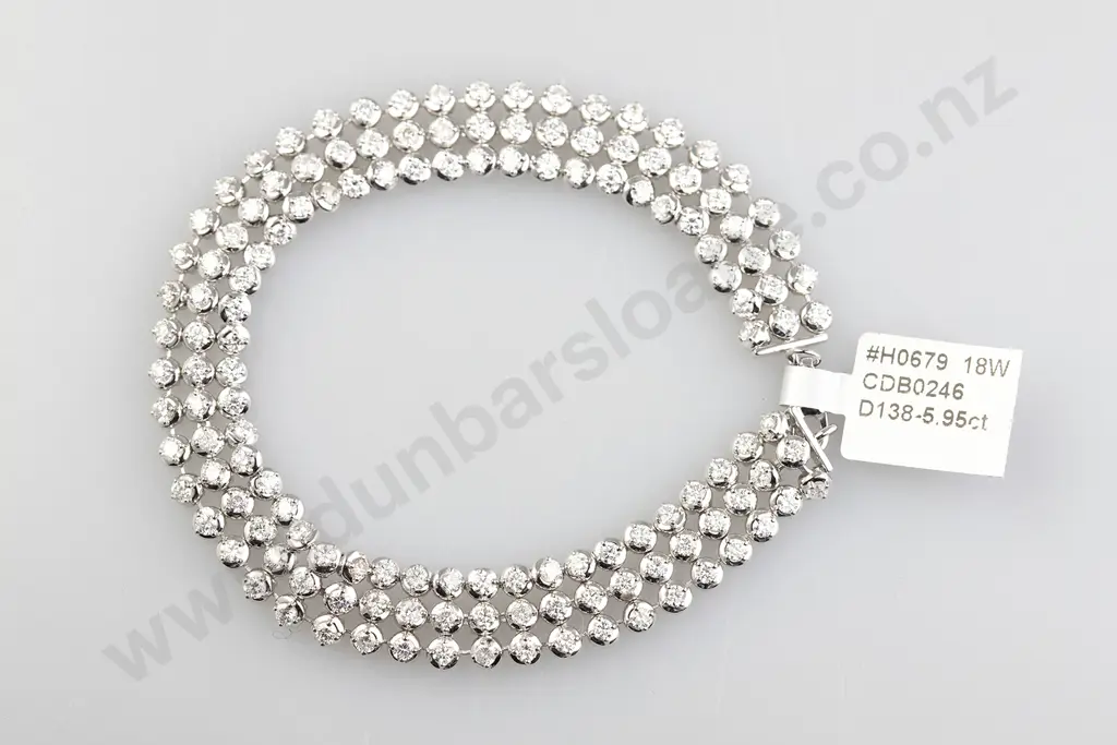 Modern Design 18ct White Gold 138stone Diamond Bracelet Image 1++