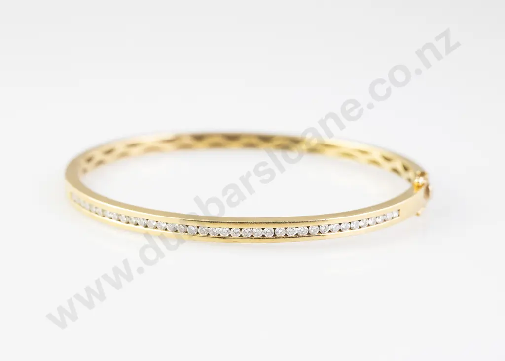 18ct 36stone Diamond Hinged Snap Bangle Image 1++