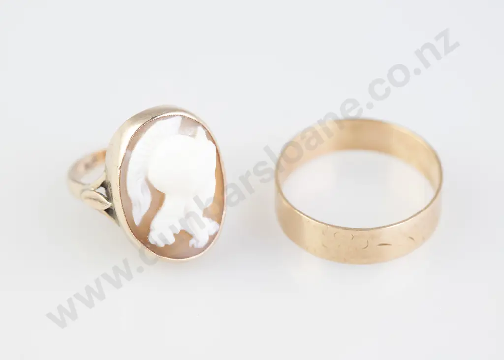 Late Victorian 9ct Cameo Ring Image 1++