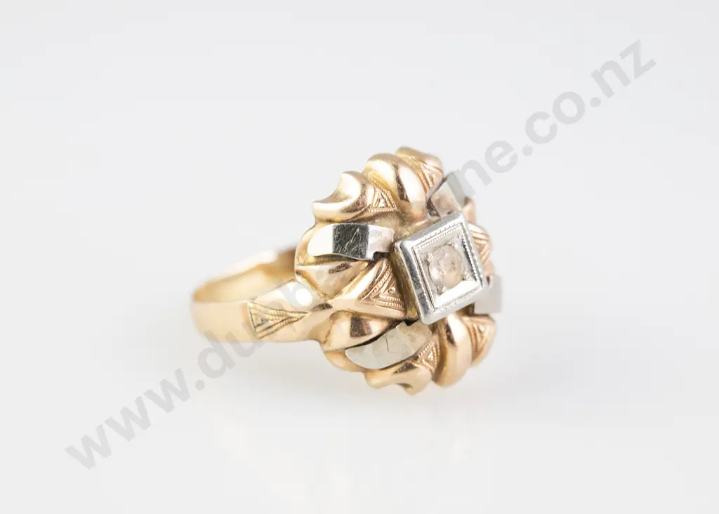 18ct Single Diamond Dress Ring Image 1++