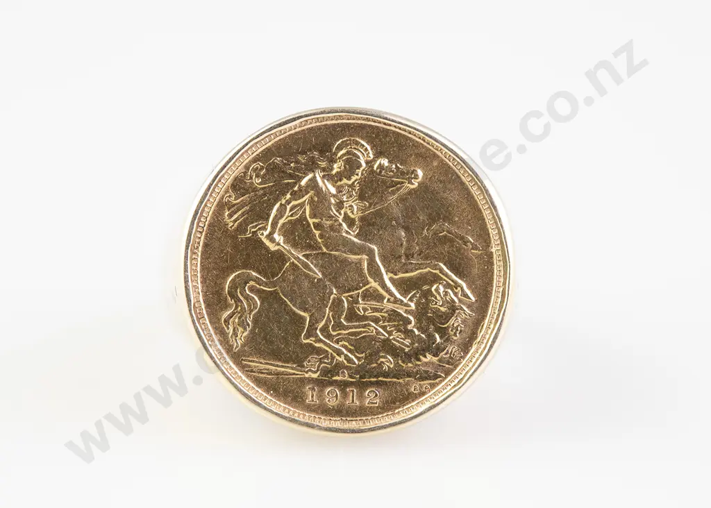 9ct Mounted 1912 Gold Half Sovereign Ring Image 1++