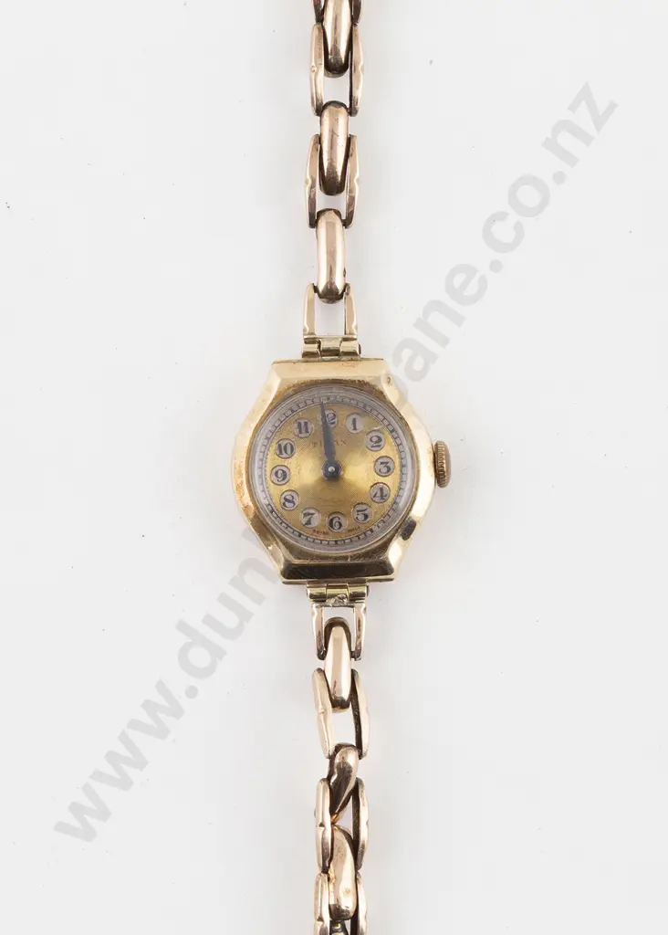 Vintage All 9ct Titan Ladies Wrist Watch Image 1++