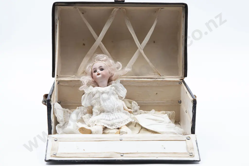 Krammer & Reinhardt Small Bisque Doll Image 1++