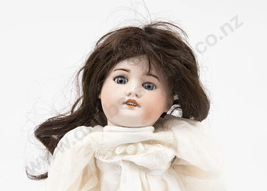 SFBJ BIsque Doll Image 1++