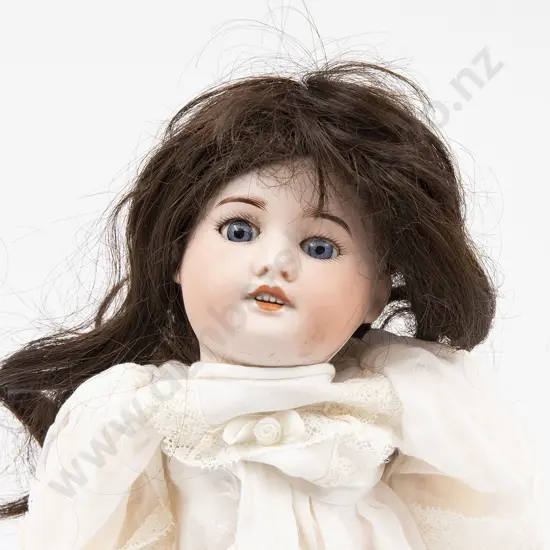 SFBJ BIsque Doll