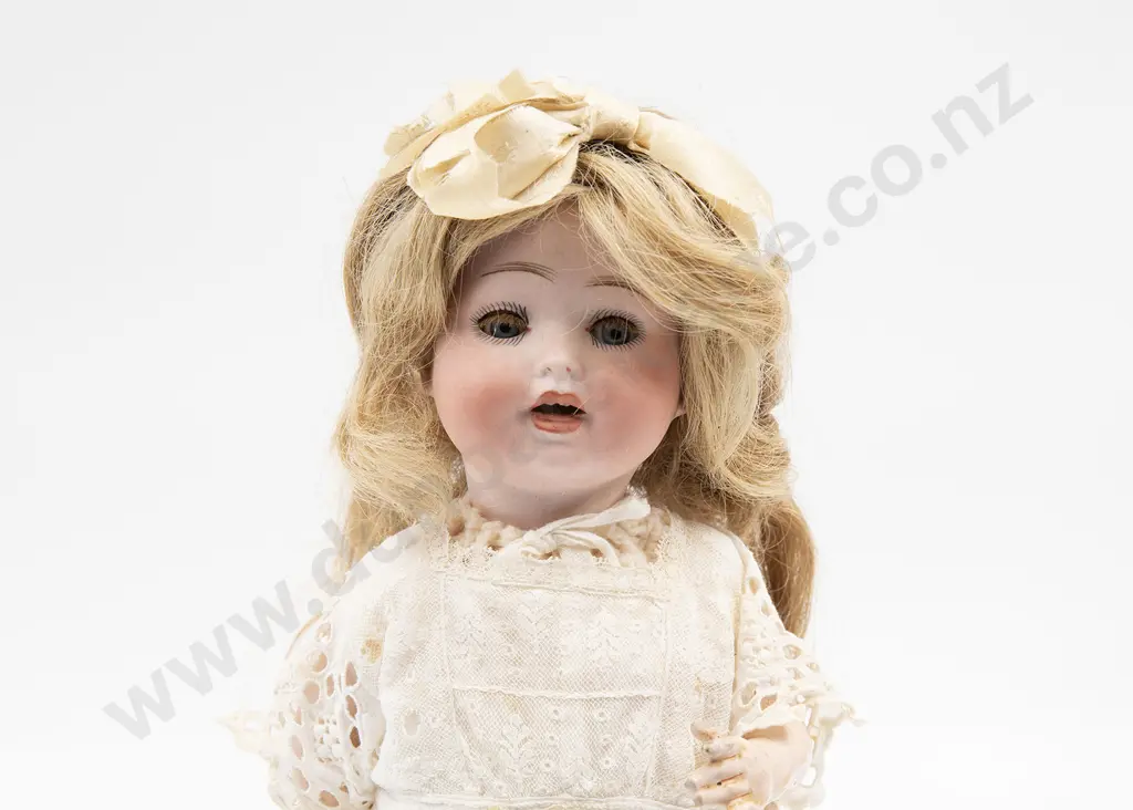 'Sally' Porzellanfabrik Mengersgereuth Bisque Toddler Doll Image 1++